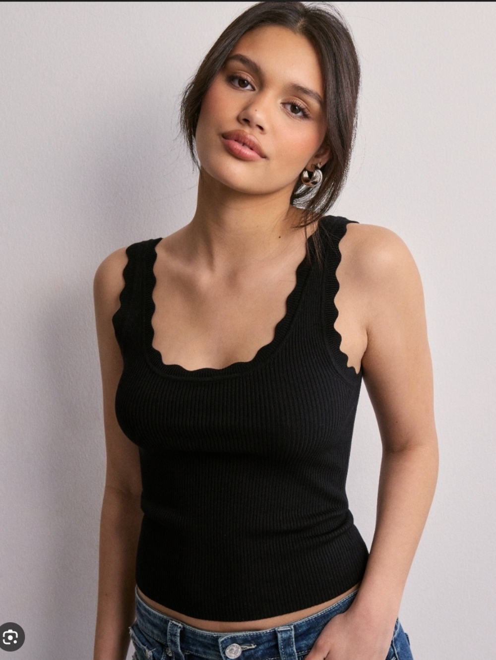 Tuckernuch Compression Scallop Edge Tank Top - Black XS